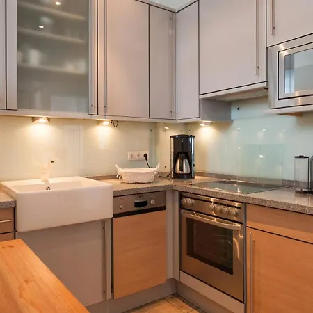 Stubnitz Apartment *